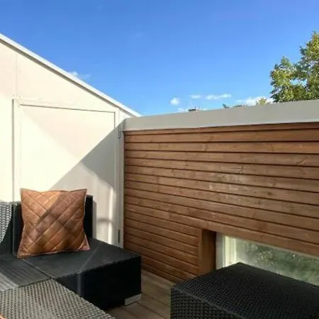 Elegant Penthouse Loft - City Center + Rooftop Terrace Huoneisto